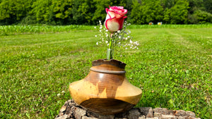 Handmade Walnut Wood Vase – Exquisite Artisanal Decor