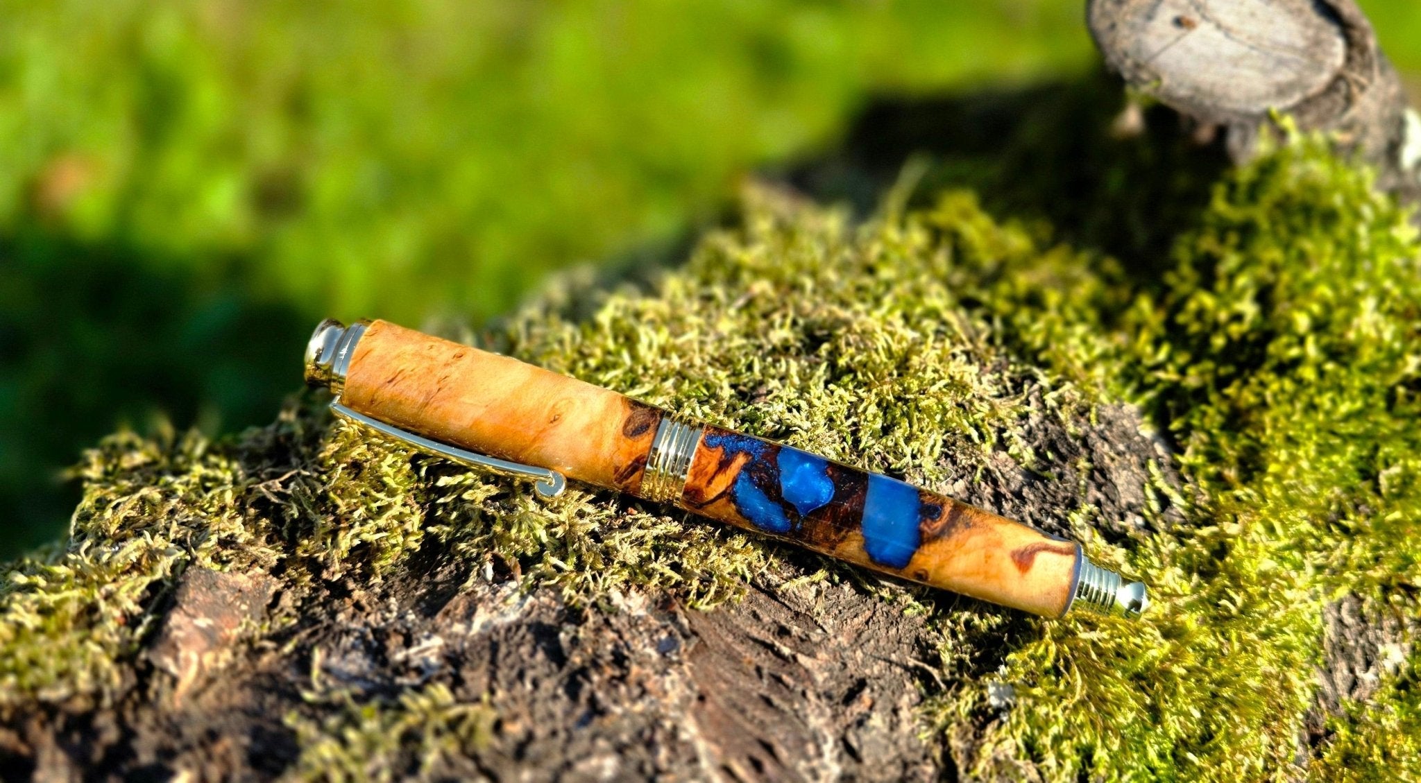 Limited Edition Handmade Fountain Pen – Poplar Burl Wood & Blue Pearl Epoxy Resin - PipejaWood